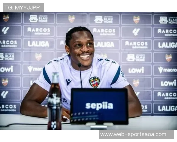 巴萨关注21岁莱万特前锋艾永或将面临3000万欧违约金