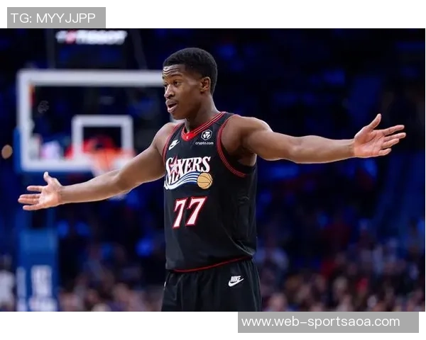 埃奇库姆表现低迷11投仅1中仅得5分3板7助攻引发热议